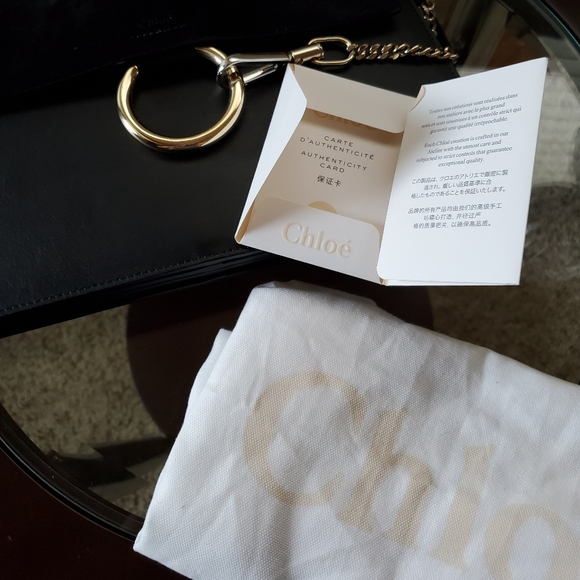 Chloé Faye Medium Shoulder Bag - Picture 6 of 8